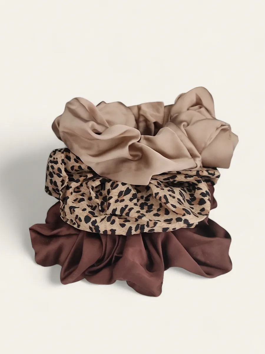 Scrunchie Λάστιχο μαλλιών σατέν καφέ με σχέδιο animal print Large