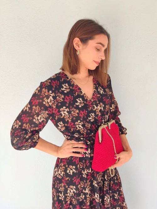 Χειροποίητη Πλεκτή Κόκκινη Τσάντα με Vintage Κούμπωμα και Χρυσή Αλυσίδα | CHRISARTI