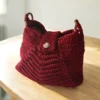 Χειροποίητη Πλεκτή Τσάντα από Μπορντό Μεταλλόνημα με Χρυσές Λεπτομέρειες και Διακοσμητικό Κρύσταλλο | CHRISARTI