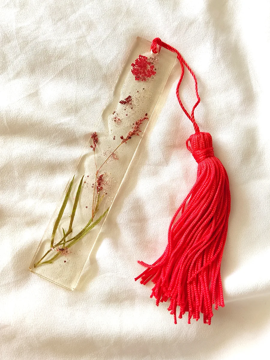 BOOKMARK-0044 (3) Χειροποίητος Σελιδοδείκτης με Αληθινά Λουλούδια και Υγρό Γυαλί - Διάφορα Σχέδια | CHRISARTI