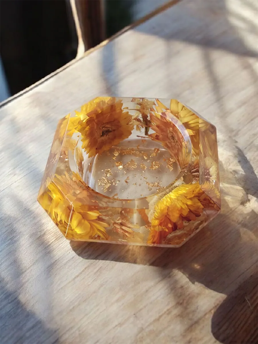 Χειροποίητη Βάση Ρεσό με Αποξηραμένα Άνθη Ηλίανθου και Υγρό Γυαλί | CHRISARTI