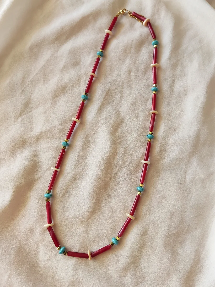 Χειροποίητο Κολιέ με Ακρυλικές Μπορντό Χάντρες και Ημιπολύτιμους Λίθους | CHRISARTI