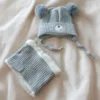 SETKIDSBEANIES&SCARVES-0002 (8) Παιδικό Σετ Σκουφί και Λαιμός με Σχέδιο Αρκουδάκι και Φούντες – Ζεστή και Γλυκιά Επιλογή | CHRISARTI