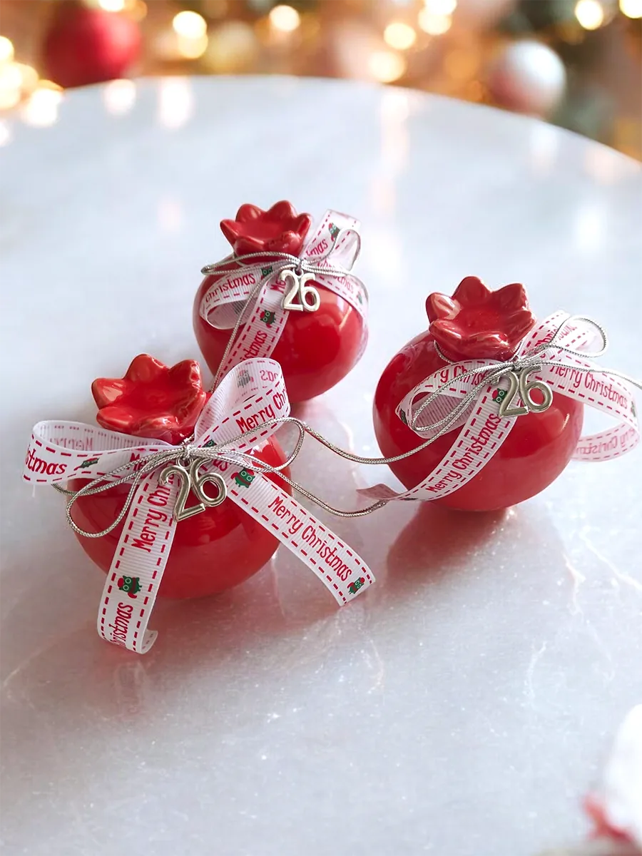 Επιτραπέζιο γούρι κόκκινο ρόδι 2026