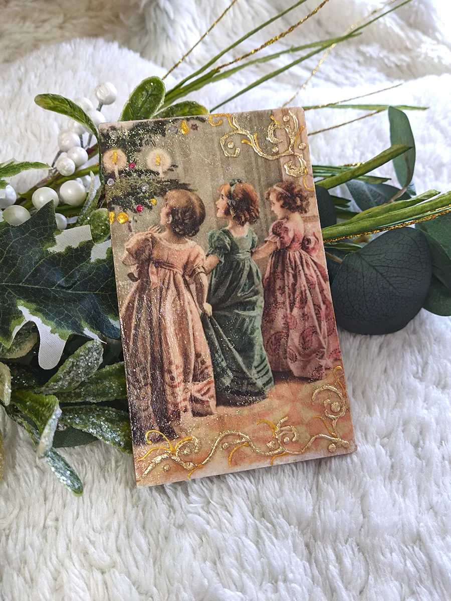 XMAS25-0026 (4) Ξύλινα Χειροποίητα Χριστουγεννιάτικα Διακοσμητικά με Vintage Εικόνες | CHRISARTI