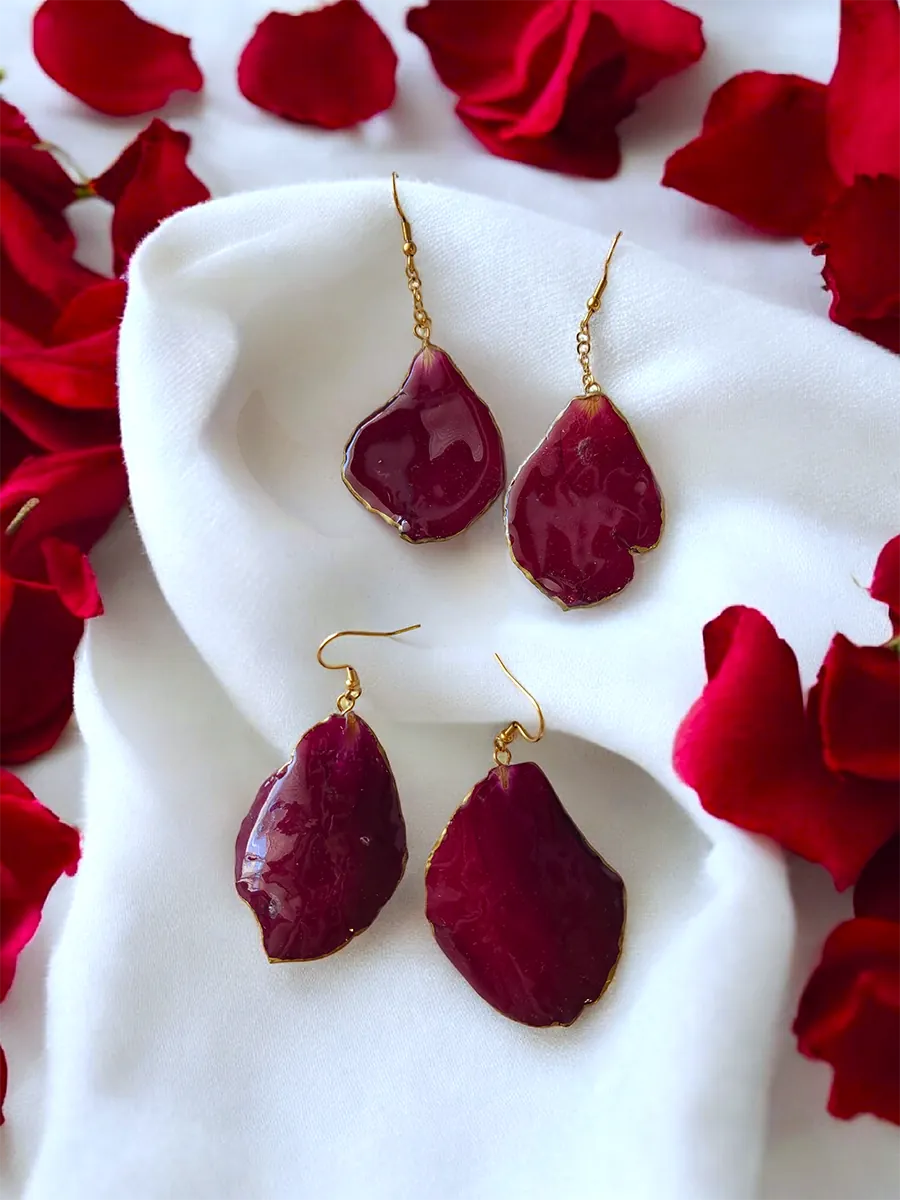 Σκουλαρίκια Ατσάλινα Κρεμαστά με Αληθινά Πέταλλα Κόκκινου Τριαντάφυλλου - 2 Σχέδια | Blossom Jewelry Collection | CHRISARTI