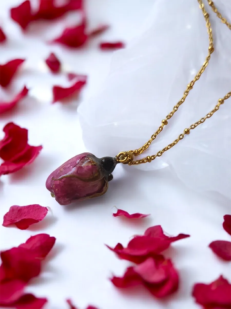 Χειροποίητο Μενταγιόν με Αληθινό Τριαντάφυλλο | Blossom Jewelry Collection by CHRISARTI