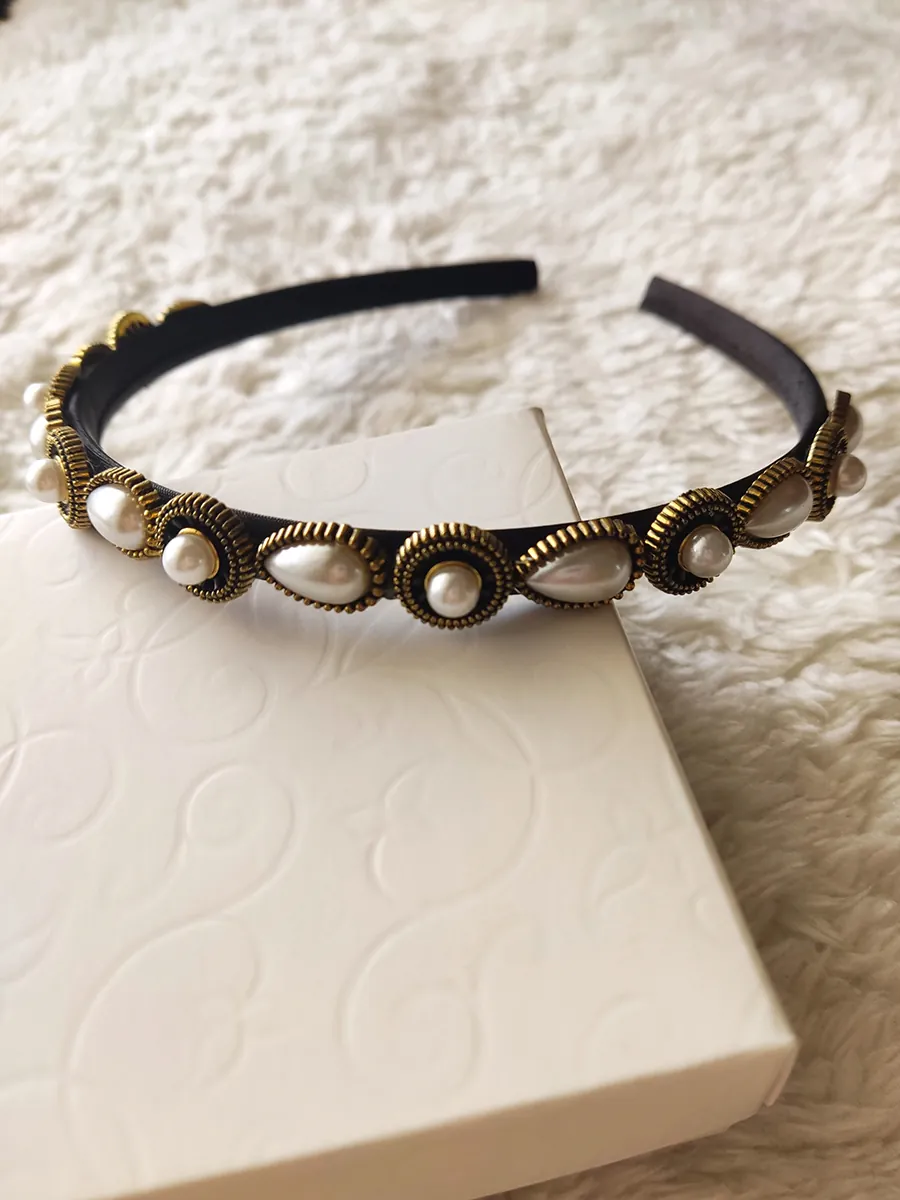 Στέκα μαλλιών με πέρλες | CHRISARTI