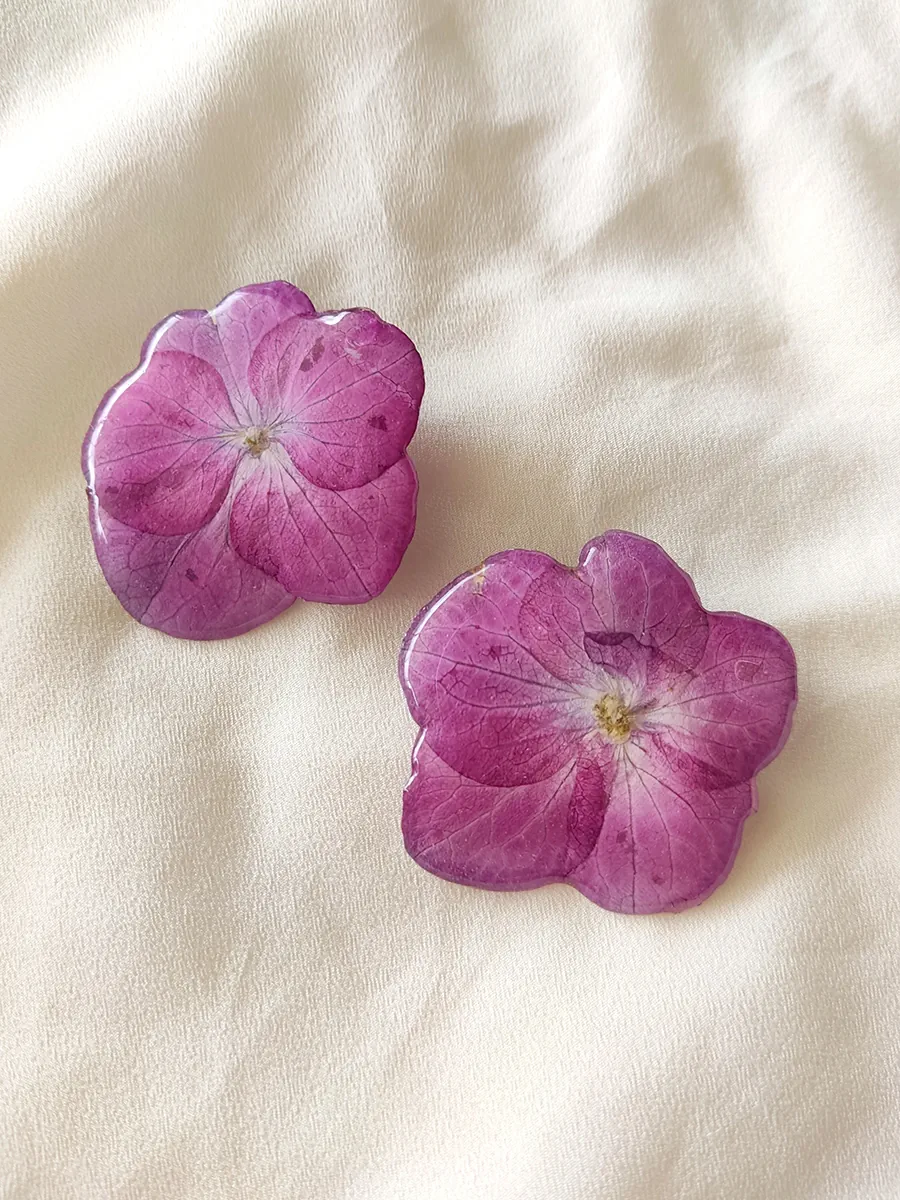 BL_EARRINGS-0002 (1) Stud Earrings Mia – Deep Pink