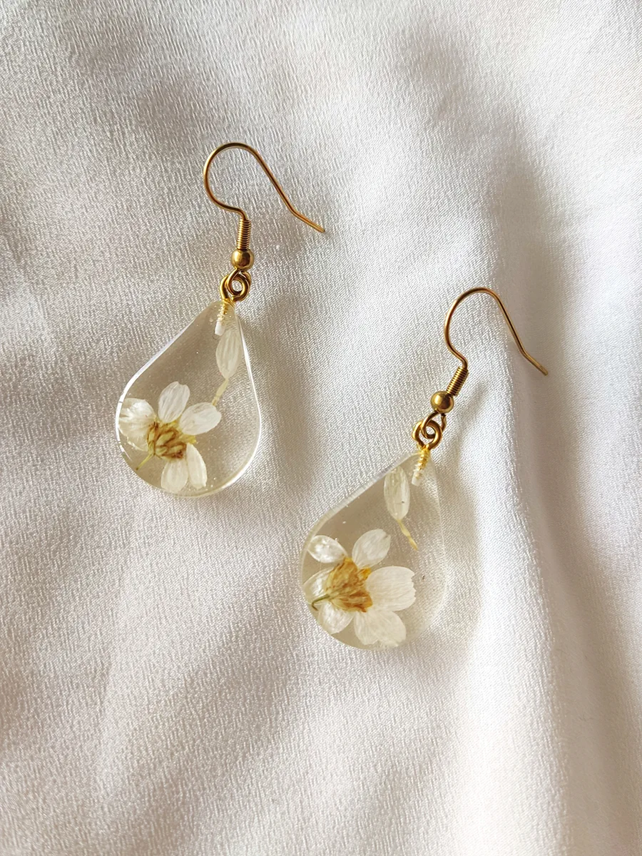 Drop Earrings Charlotte – White Essence