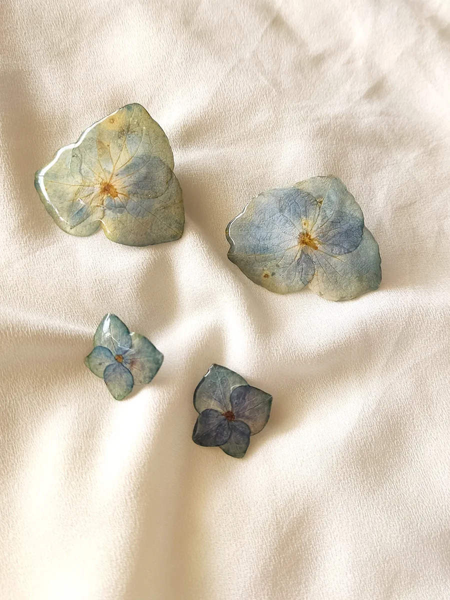 Χειροποίητα Σκουλαρίκια με Άνθη Μπλε Ορτανσίας | CHRISARTI Blossom Jewelry Collection