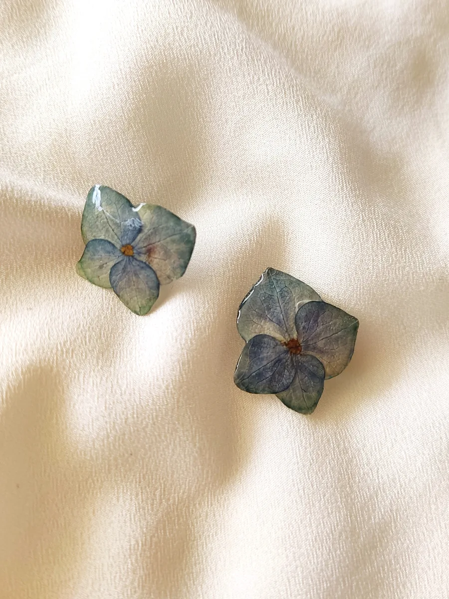 Stud Earrings Alina – Blue Romance