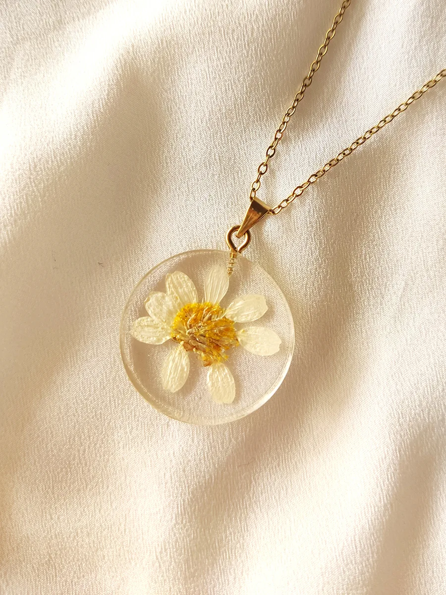 Necklace Elena - Daisy Bloom