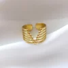 Ring Vera – Golden V