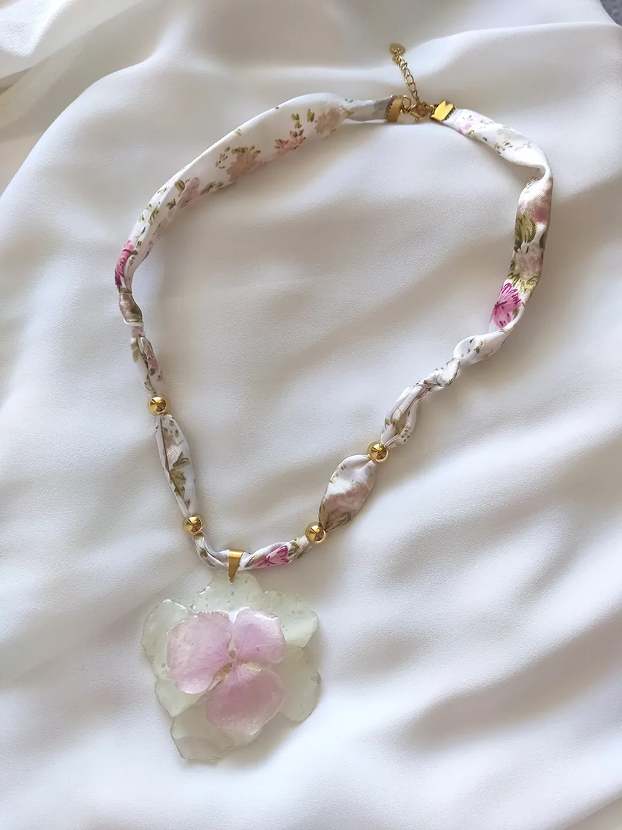 Statement Necklace Fiorenza – Double Bloom
