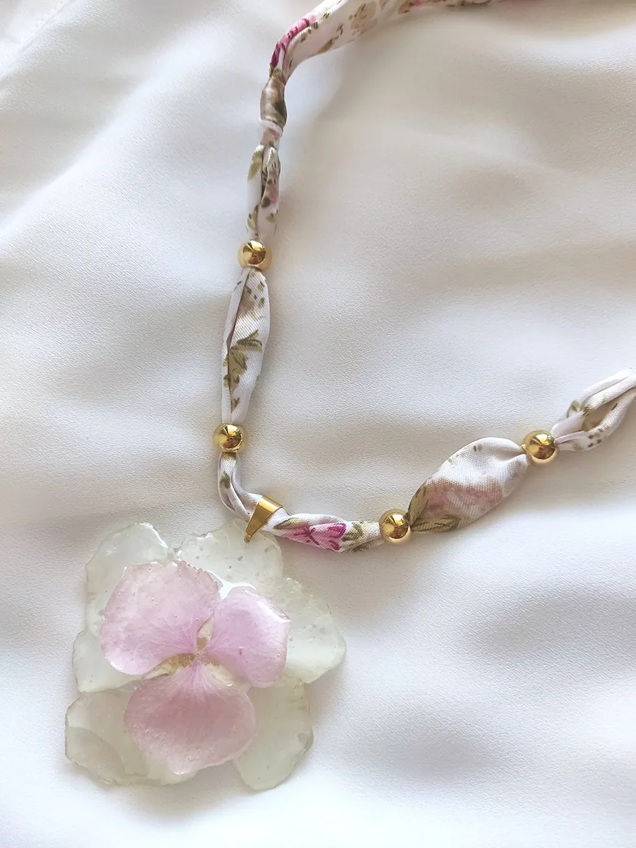 Statement Necklace Fiorenza – Double Bloom