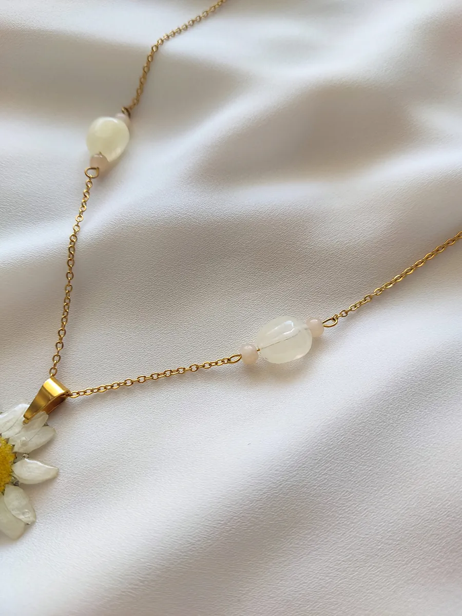 25 Necklace Maribel – Daisy Glow
