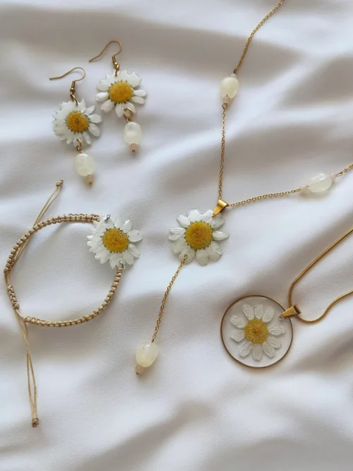 Necklace Maribel – Daisy Glow